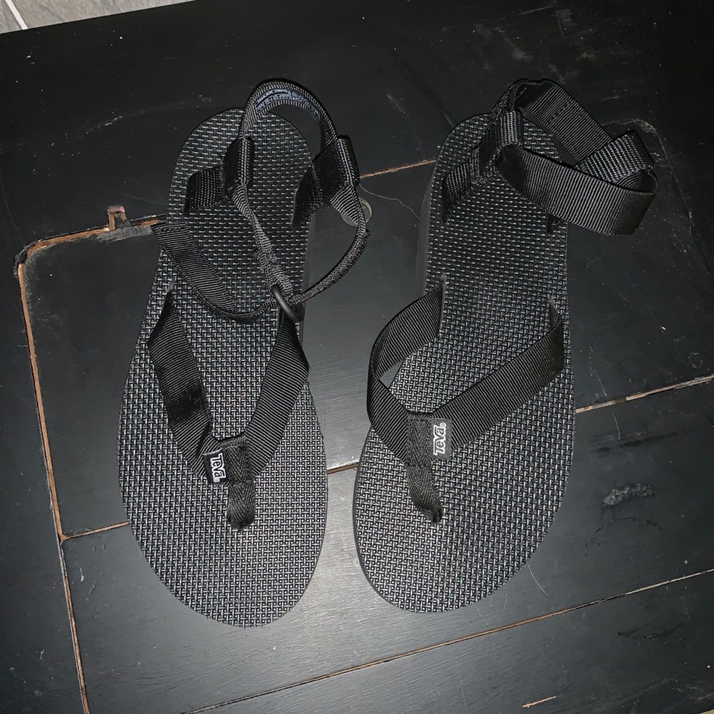 Platform Black Tevas